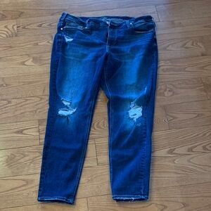 Silver Jeans size 18/27 Dark Blue distressed Skinny Jeans